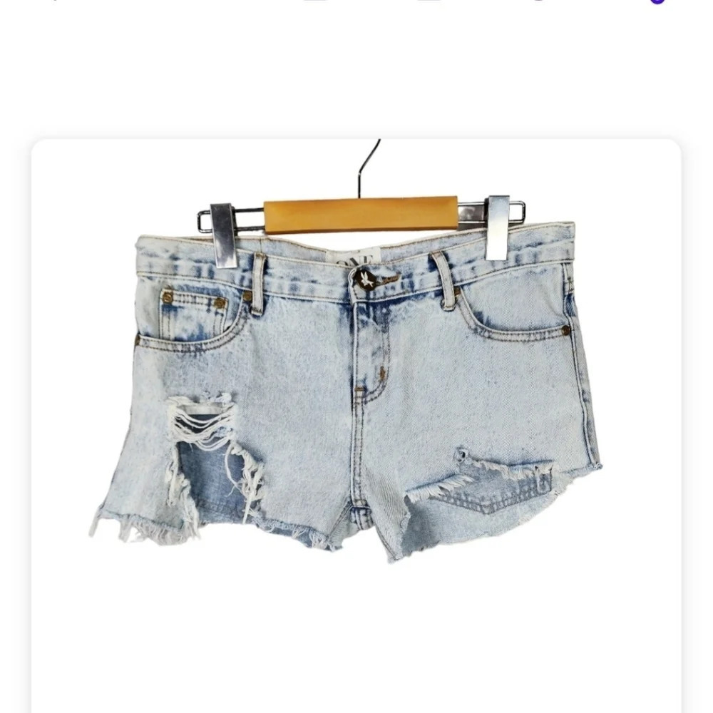 One Teaspoon Mid Rise Distressed Jean Shorts Light Coastal Wash Size 27 Festival